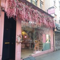 Outside at Cream Dream - Covent Garden in London