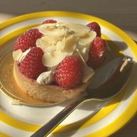 Raspberry & marzipan tart - they do takeaway boxes  at Cream Dream in London