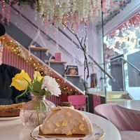 Macadamia and dandelion at Cream Dream in London