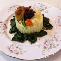 mashed potatoes w/fried bananas at Cream Dream in London