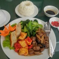 Set menu 1A (soup not pictured) at Nang Tam in Hanoi