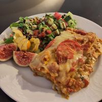 Super leckere Linsenlasagne! Konsistenz und Geschmack sehr gut auf einen Nenner gebracht. Ich kann die vegane Kost hier im Café wärmstens weiterempfehlen!  at Kultur Café Hinkofer in Viechtach