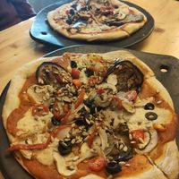 Delicious vegan pizza at Bizcotela in Bogota