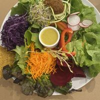 Amanida colors at Bionectar in Girona