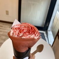 Rose tiramisu crepe  at Ice Biyori あいす日和 in Kamakura