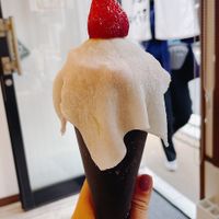 Candle crepe  at Ice Biyori あいす日和 in Kamakura