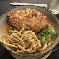 Thaise soep met ‘chicken’ (tofu) en crispy noodles  at TAKE in Mechelen