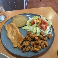 Plato combinado (seitan an soja). Soja was not good at all (tasted like soap)  at Puzzle Bar in Gijon