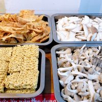 Hotpot line at Tue Minh Restaurant in Hanoi