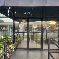 Front door at Tru Vegan Creamery in Tampa