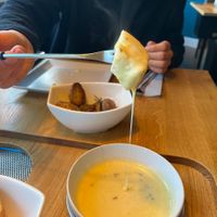 Vegan fondue with bread or baked potatoes at MaPaSo in Saarbrucken