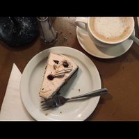 @miris_cakefactory auf insta zu finden!  #Veganuary at Cafe Miller in Hamburg