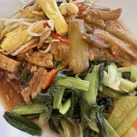 They offer a lunch buffet as well  at Eatwell Seafood 素善缘 in Miri