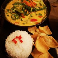 Special of the week - vegan Penang curry with rice and Thai crackers at Reishi Plant Kitchen in Worcester
