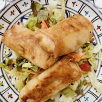 Involtini primavera con insalata at Ecologica Bistrot in Palermo