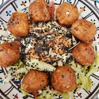 Polpette di tofu con insalata at Ecologica Bistrot in Palermo