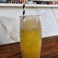 Detox natural fuit juice: pineapple, apple, and ginger. at Perth in Santa Maria Da Feira