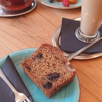 Vegan blueberry-walnut-bananabread, chai latte, espresso and (non-vegan) honey cake. at Cafe Cello in Dresden