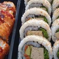 Tofu pähklikreemi at Yoshi Sushi in Tartu