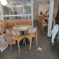  at Le Bon Moment in Paris