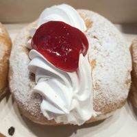 Vegan Cream & Jam at MEL - Daniel's Donuts - T4 & T1 in Melbourne