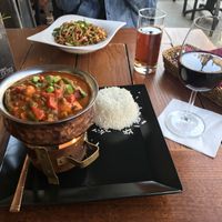 vegan: veggies in sauce with rice
vegetarian (in the back): noodles with veggies at Buddha Lounge in Gdansk