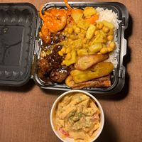 😋😋😋  at RastaRant in Hartford