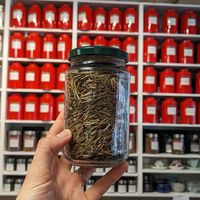 Il est possible d'acheter son thé en vrac! at Oishi Bar à Matcha in Montreal