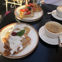   at Doux-Amer Café in Valencia