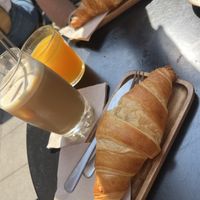Vegan croissants 🥐🌱  at Doux-Amer Café in Valencia
