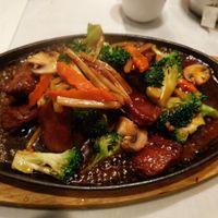 Sizzling beef plate at Garden Wok in Tarzana
