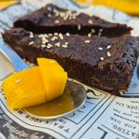 Vegan brownies at Yvonne & Nala in Geneva