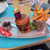 vegan burger at Susi Alm in Koenigsleiten