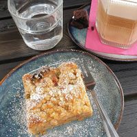 Rharbarberkuchen, Cappuccino at Willy in Flensburg