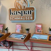 Informieren und Bestellen per Touch Screen   at Kaspar Schmauser in Furth