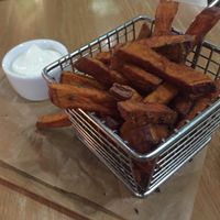 sweet potato fries with vegan homemade mayo at REfresh in Moscow