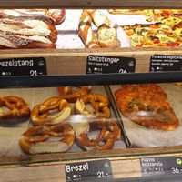 Vegan options listed with vegan label at Backstube Bergen in Bergen