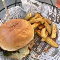 Not loads of fries but enough with spice too  at Rúkula Vegan Food in Malaga