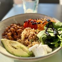 Buddha bowl  at Oásis da Lagoa in Vila Nova De Santo Andre