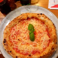 Pizza Margherita vegan at Al Capriccio in Vienna