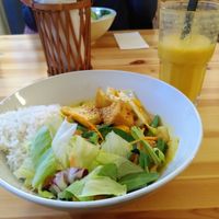 Curry and lassie at Vui Ve in Berlin