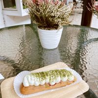 Matcha eclair  at Eclair Lab in Warsaw