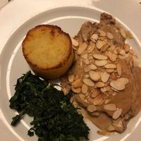 Bife de seitan com molho de vinho da Madeira.  at Essencia in Porto