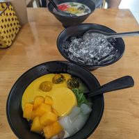 Mango chè at Vivu Chè in Nha Trang