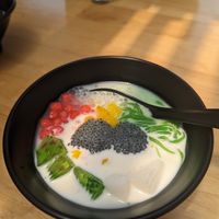 Chè with red rubies and mashed bean at Vivu Chè in Nha Trang