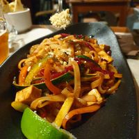 Pad Thai vegan at Buddha Soul in Venice