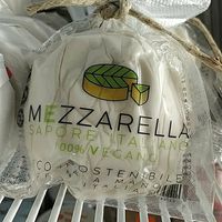 Imitación de mozzarella at Viva la Vida - Veganamente in Bilbao