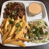 Gyros, hranolky a vegan mayo   at Satyr in Plzen