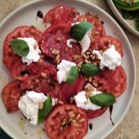 Non Vegan Burata + Tomatoes at Nunu Mannheim in Mannheim