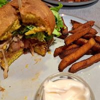 Pulled Jackfruit Burger at Manipura in Tenerife
